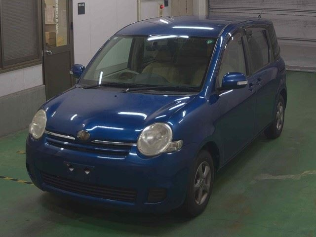 TOYOTA SIENTA 2010
