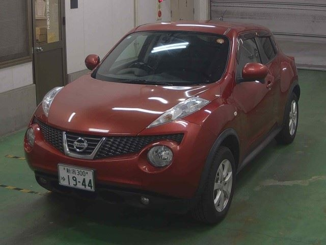 NISSAN JUKE 2011