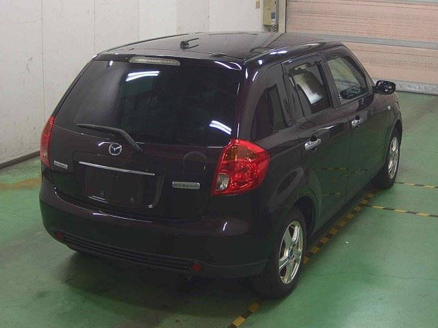 MAZDA VERISA 2011