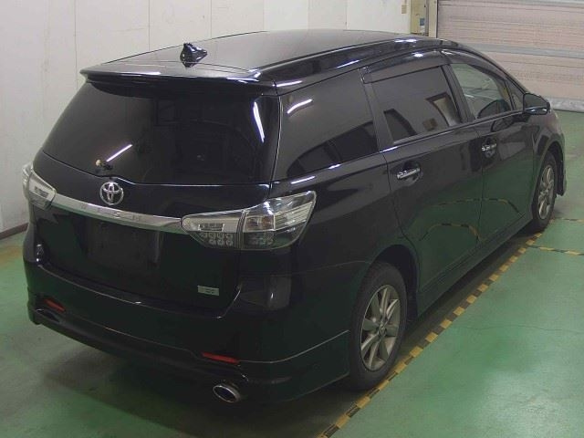TOYOTA WISH 2014