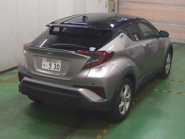 TOYOTA C-HR 2018