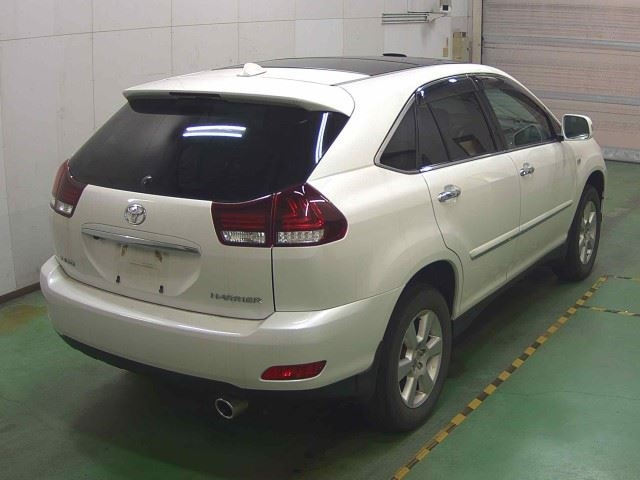 TOYOTA HARRIER 2009