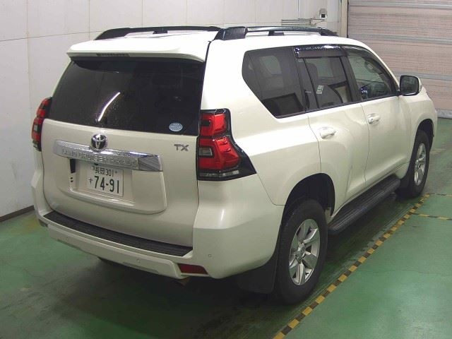TOYOTA LAND CRUISER PRADO 2017