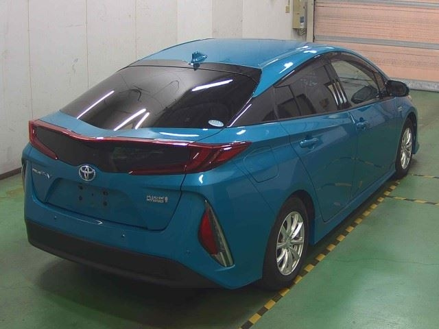 TOYOTA PRIUS PHV 2017