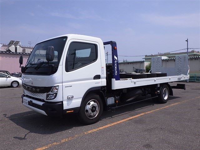 MITSUBISHI CANTER 2024