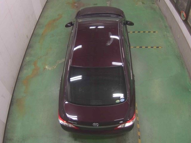 TOYOTA PREMIO 2016