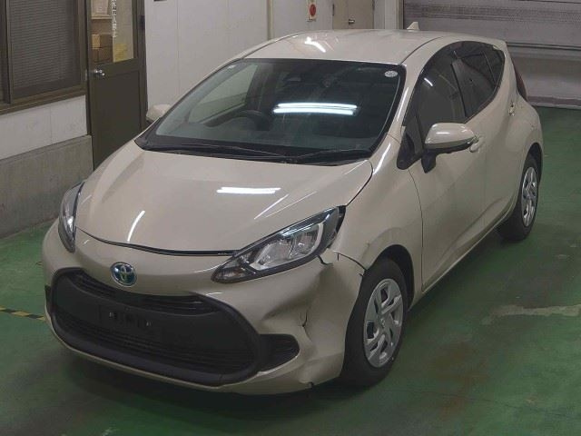 TOYOTA AQUA 2023