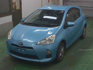 TOYOTA AQUA 2012