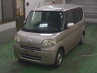 DAIHATSU TANTO 2009