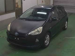 TOYOTA AQUA 2012