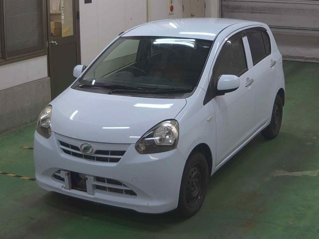 DAIHATSU MIRA E S 2012