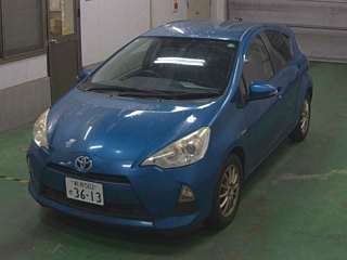 TOYOTA AQUA 2013