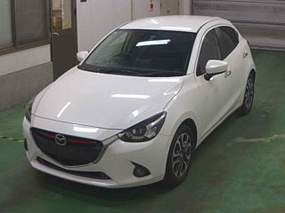 MAZDA DEMIO 2015