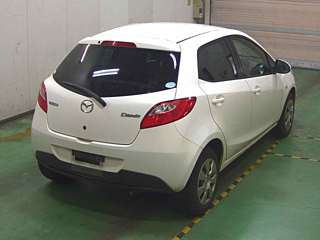 MAZDA DEMIO 2010