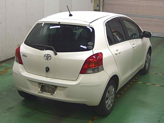 TOYOTA VITZ 2009