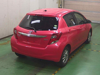 TOYOTA VITZ 2014