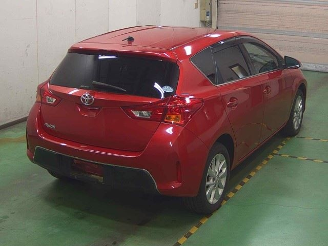 TOYOTA AURIS 2013