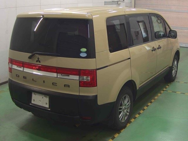 MITSUBISHI DELICA D5 2012