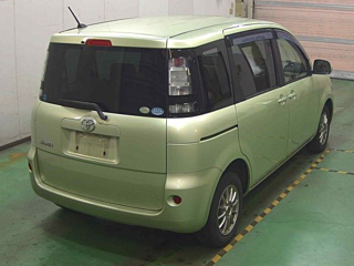 TOYOTA SIENTA 2011