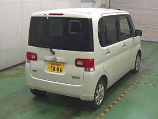 DAIHATSU TANTO 2012