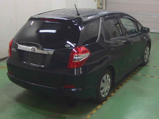 HONDA FIT SHUTTLE 2011