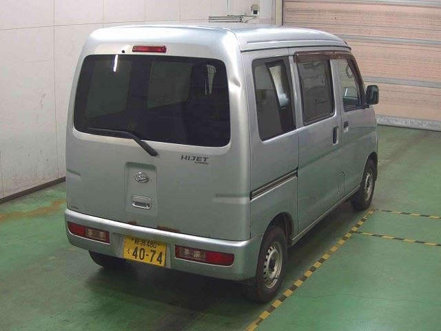 DAIHATSU HIJET VAN 2010