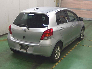 TOYOTA VITZ 2009