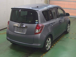 TOYOTA RACTIS 2010