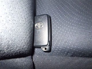 TOYOTA PRIUS 2012
