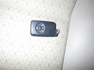 TOYOTA VITZ 2010