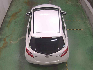 MAZDA DEMIO 2010