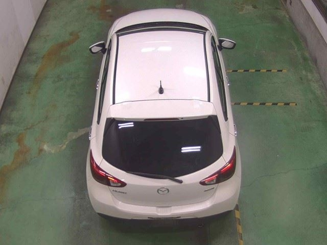 MAZDA DEMIO 2015