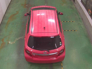 TOYOTA VITZ 2014