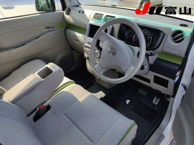DAIHATSU MOVE CONTE 2010