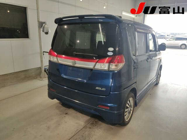 SUZUKI SOLIO 2011