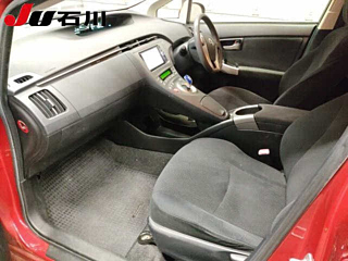TOYOTA PRIUS 2012