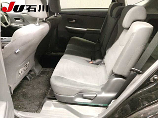 TOYOTA PRIUS ALPHA 2012