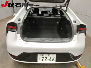 TOYOTA PRIUS 2023