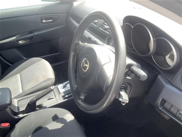 MAZDA AXELA 2008