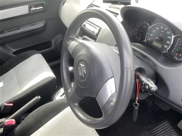 SUZUKI SWIFT 2009