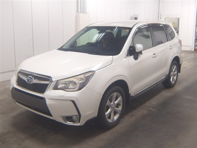 SUBARU FORESTER 2015