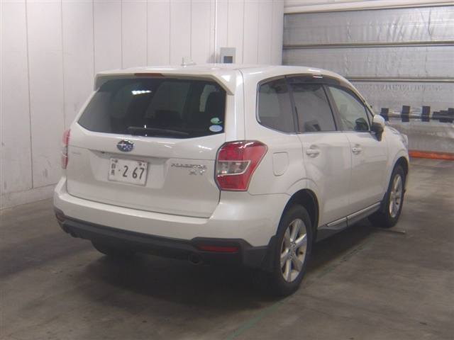 SUBARU FORESTER 2015