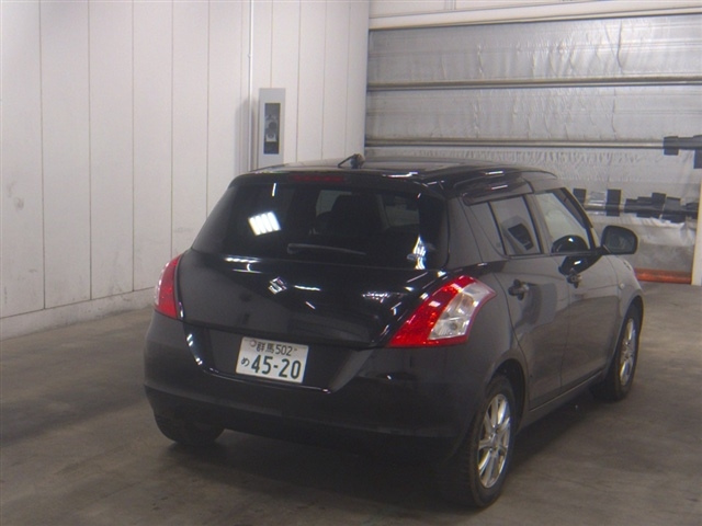 SUZUKI SWIFT 2010