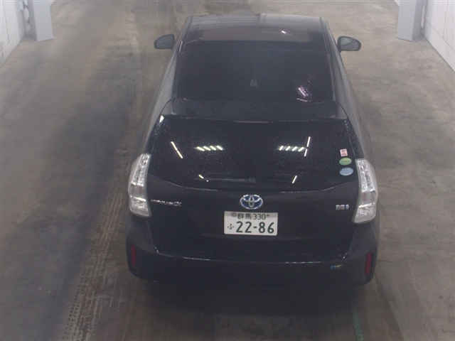 TOYOTA PRIUS ALPHA 2013