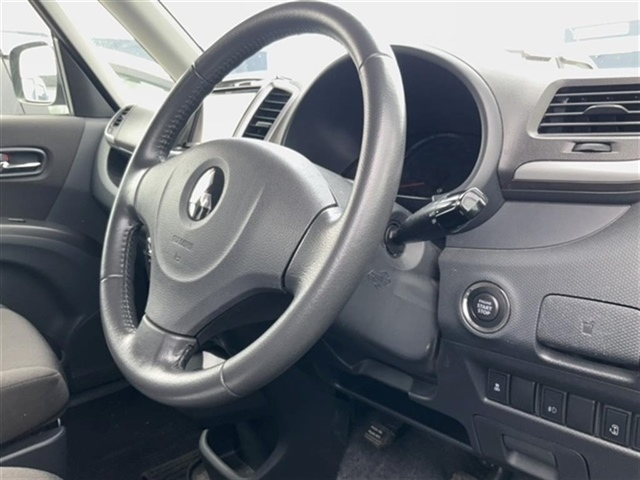 MITSUBISHI DELICA D2 2012