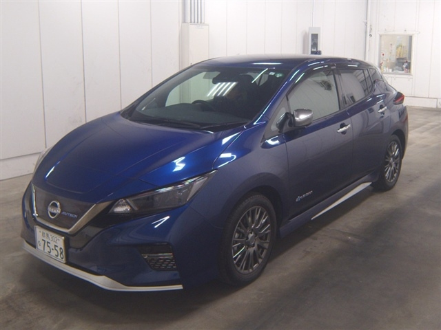 NISSAN LEAF 2023