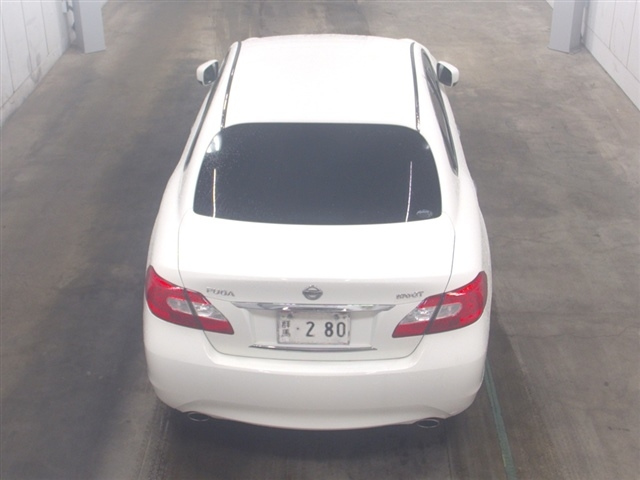 NISSAN FUGA 2010
