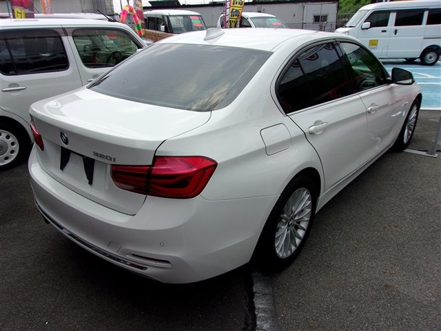 BMW 3 SERIES 2016