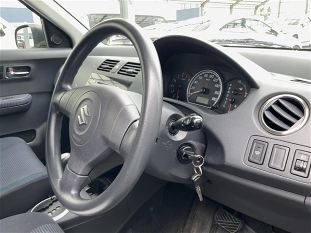 SUZUKI SWIFT 2009