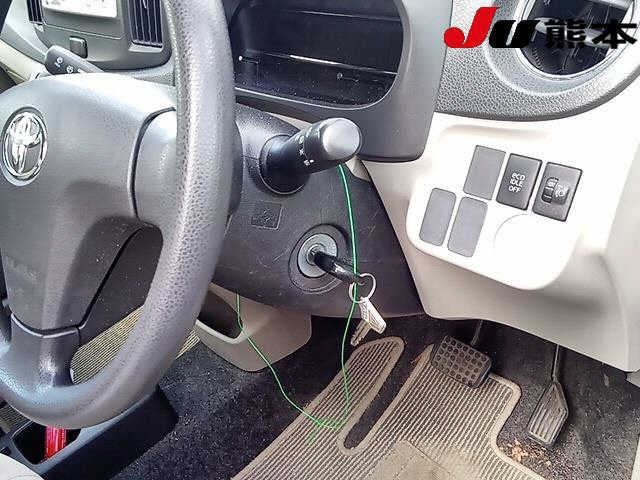 TOYOTA PIXIS EPOCH 2012